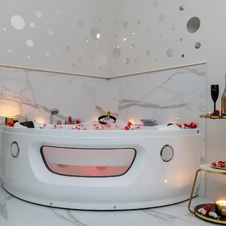 Jacuzzi Berka Apartament *