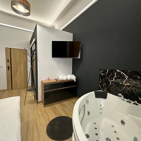 Jacuzzi Berka Apartman *