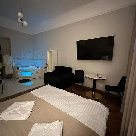 Apartament Jacuzzi Berka *