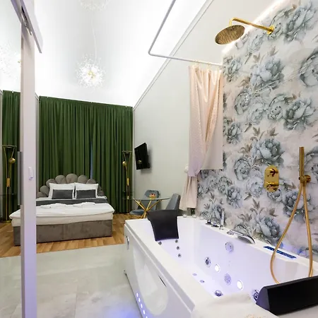 Jacuzzi Berka Apartament *
